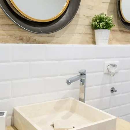 Florit Flats - Center Luxurious 1br 1ba Terrace Wi-fi Ac Apartment